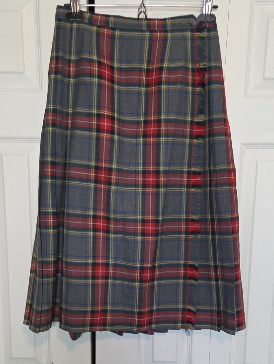 Highland Queen Dresses & Skirts - Plaid Kilt Grey Stewart Clan 28" Waist